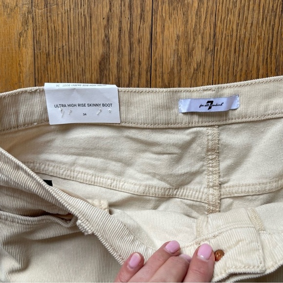 7 For All Mankind Ultra High Rise Skinny Boot Corduroy Pants Cream Size 34 NWT - Picture 3 of 8